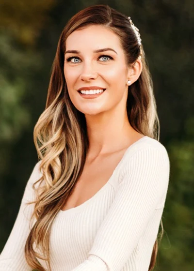 Isabelle Martinangelo Real Estate Agent