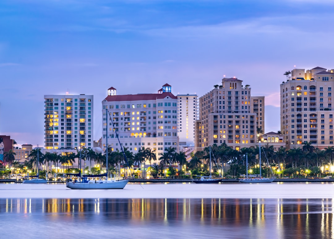 Chart illustrating Florida real estate value appreciation and the benefit of the Save Our Homes assessment cap.