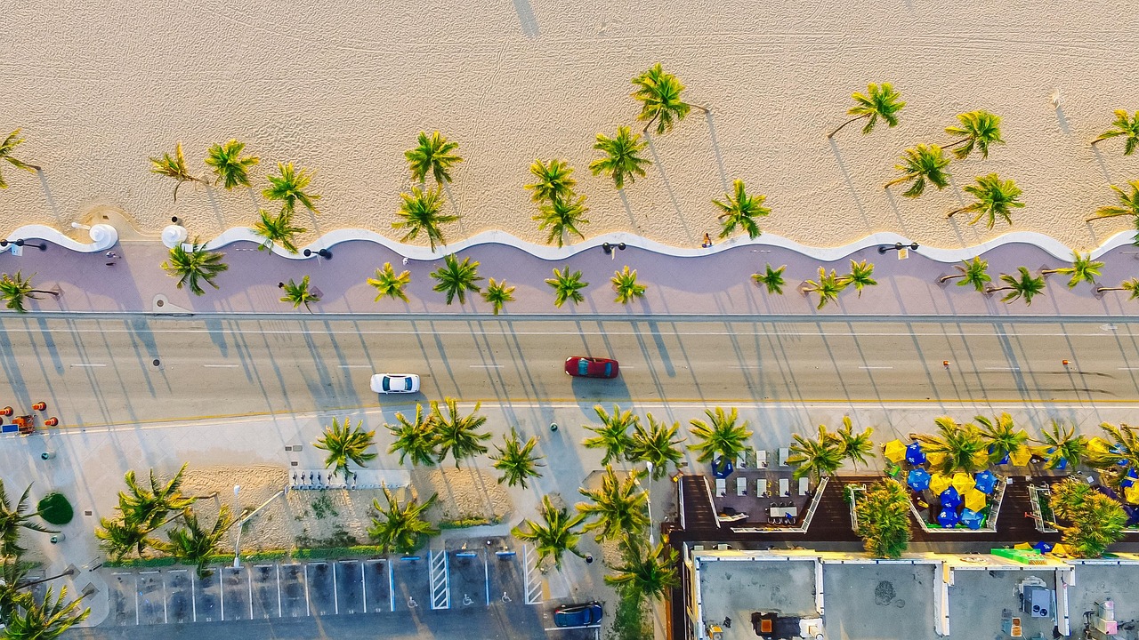 Aerial view of luxury waterfront properties along the Palm Beach Intracoastal waterway.