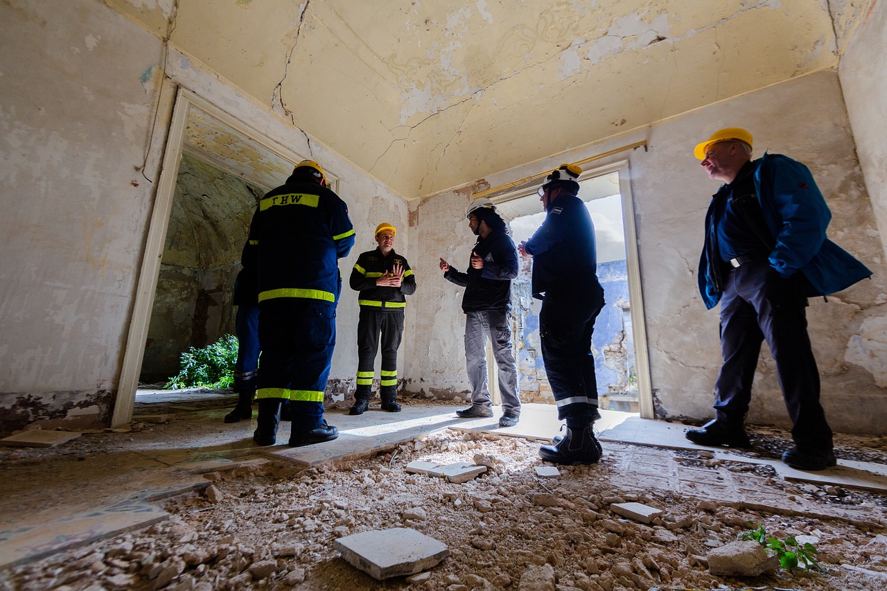 Structural engineer inspecting foundation cracks on a luxury Florida home